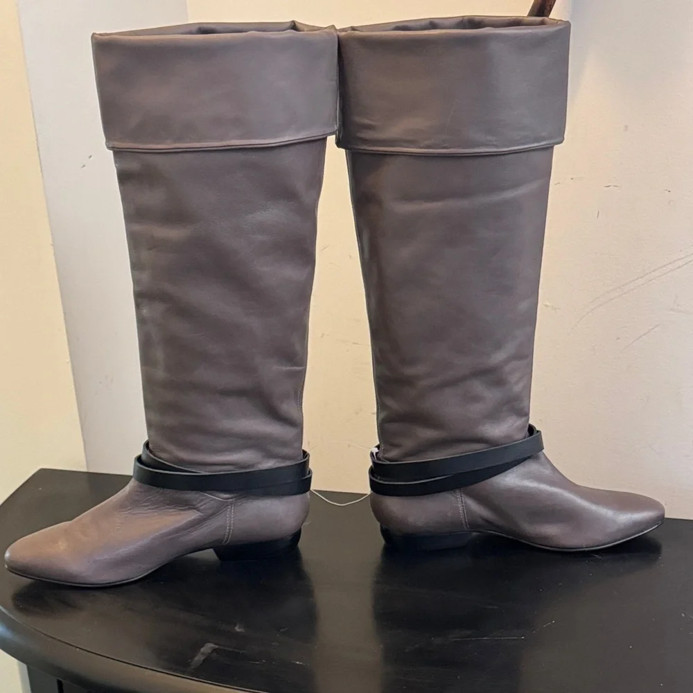 Pour La Victoire Gray Over the Knee Pull Up Boots, Like New